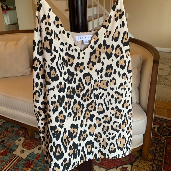 Socialite Cami - Picture 2 of 5